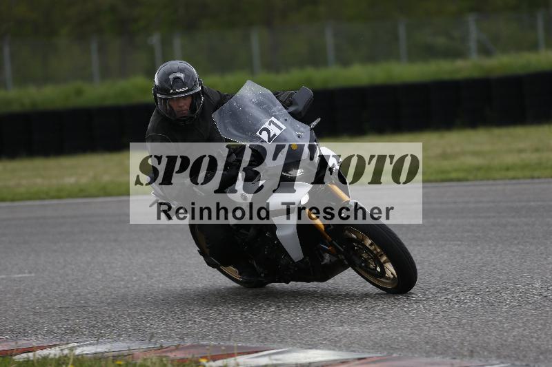 Archiv-2025/10 23.04.2025 Cornu Master School ADR/rot-rouge/21